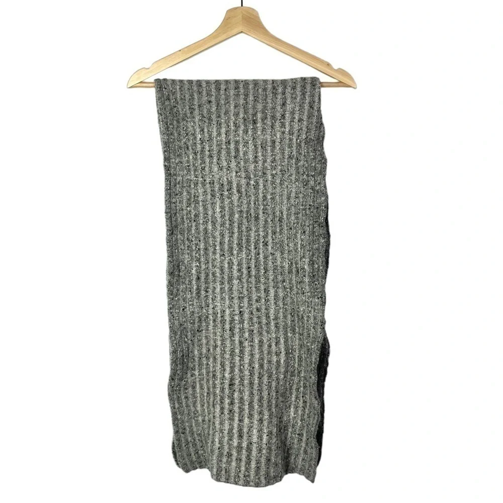 Dolce & Gabbana J&ANS Gray Ribbed Wool Rectangle Scarf